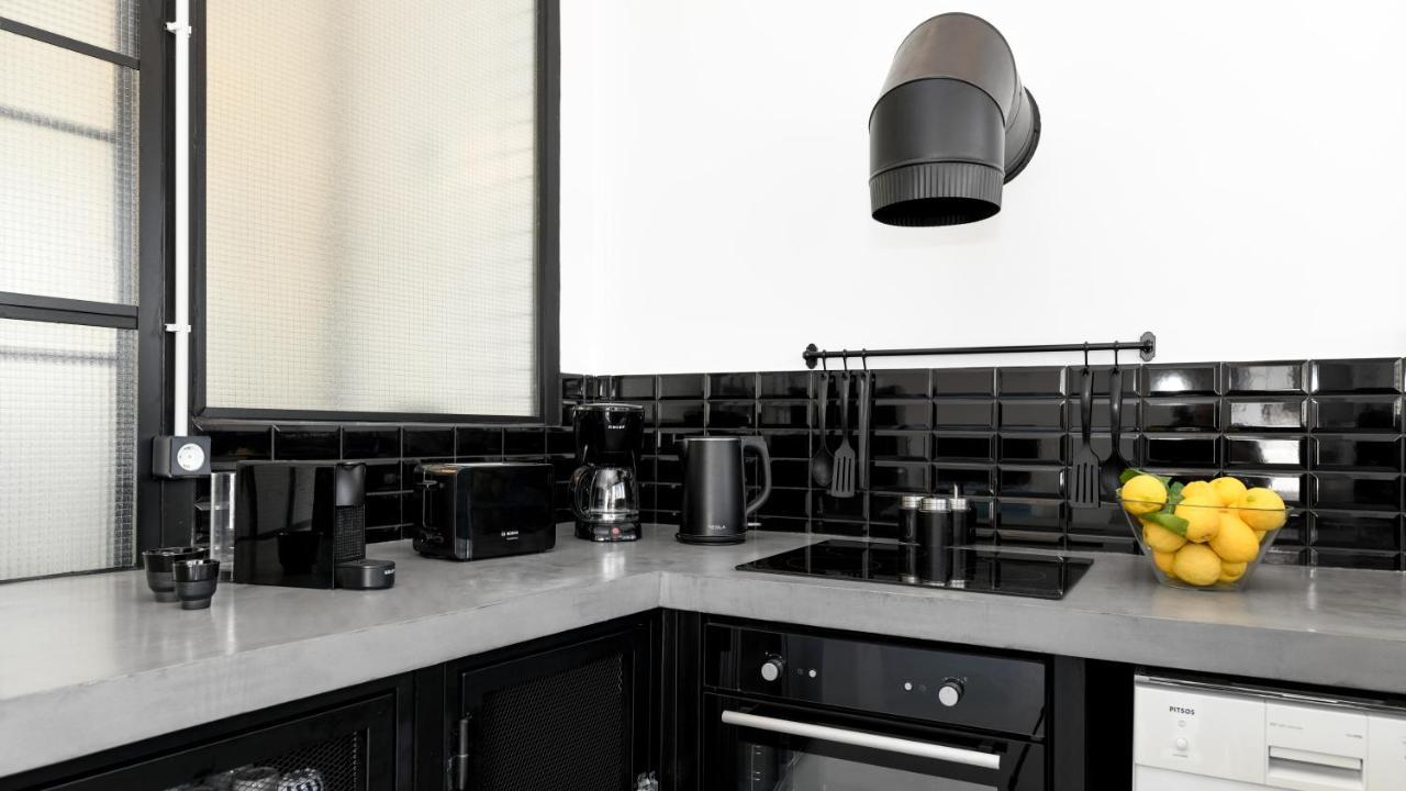 Monastiraki #Wallsfree Citycenter- Unspoiled Athens Apartments Bagian luar foto
