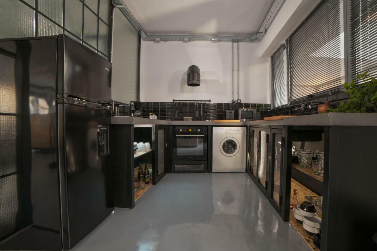 Monastiraki #Wallsfree Citycenter- Unspoiled Athens Apartments Bagian luar foto